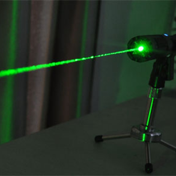 (image for) Laser Dazzler for Sale Self defense Light Weapon Green Beam Optical Military Gun